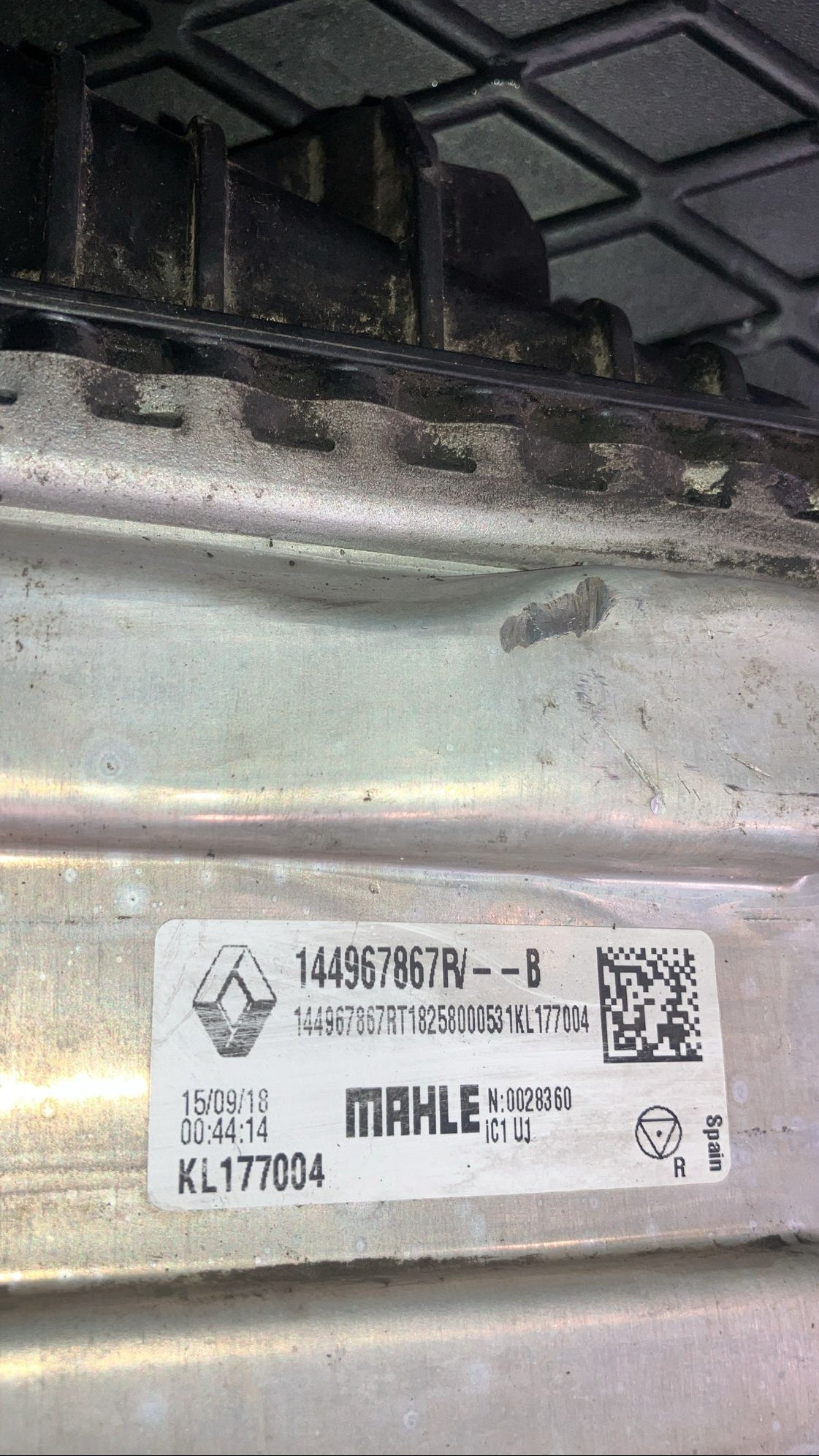 intercooler (enfriador de aire de admisión) y conducto/manguera de sobrealimentación del turbo - Recambios de coche en Tenerife y Canarias | RPM Repuestos